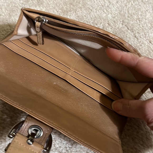Women’s coach wallet - Picture 9 of 16